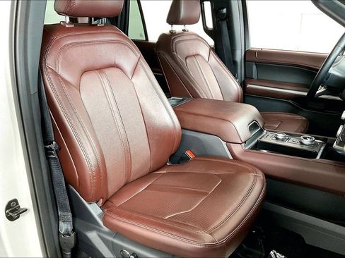 Used 2022 Ford Expedition Max Limited image 7