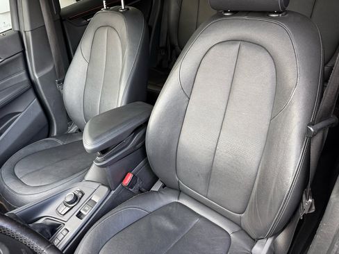 Used 2017 BMW X1 xDrive28i image 6