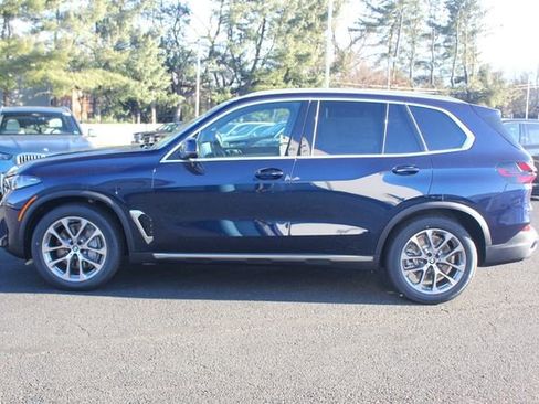 New 2026 BMW X5 xDrive50e image 4