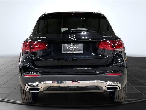 Used 2022 Mercedes-Benz GLC 300 4MATIC image 4