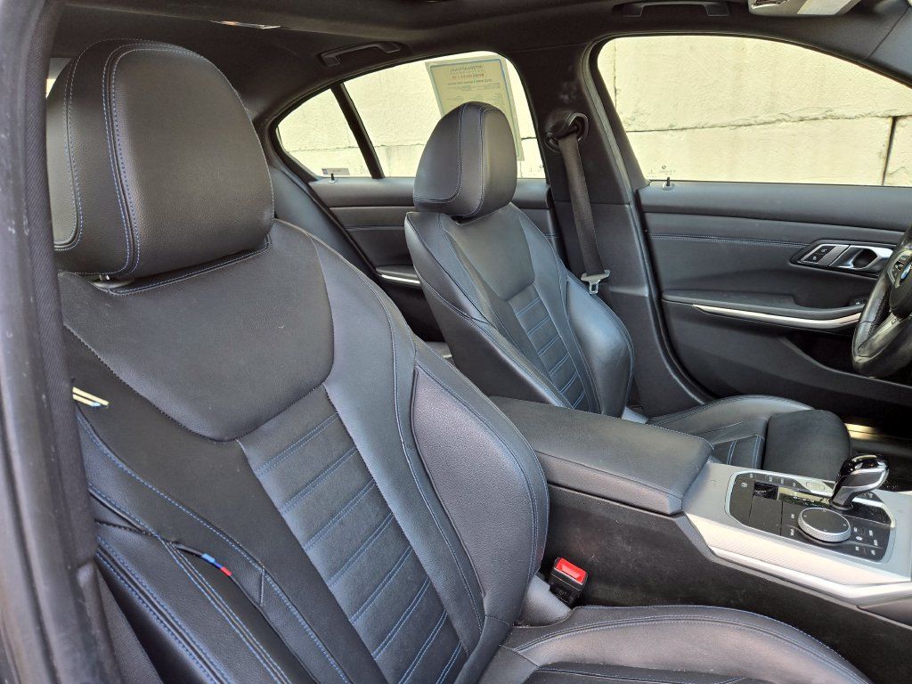 Used 2022 BMW 330i xDrive Sedan w/ M Sport Package AWD/4WD image 27