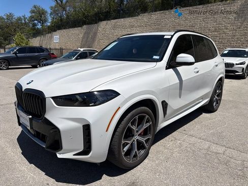 Used 2025 BMW X5 xDrive40i w/ M Sport Package AWD/4WD image 1