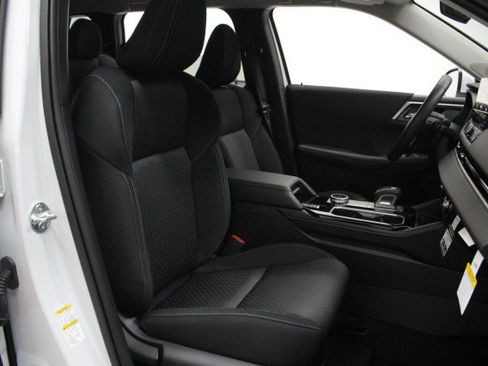 New 2026 Mitsubishi Outlander ES image 19