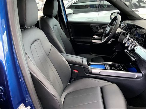 Certified 2025 Mercedes-Benz GLB 250 GLB 250 image 9
