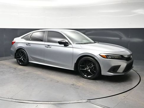 Used 2024 Honda Civic Sport image 3