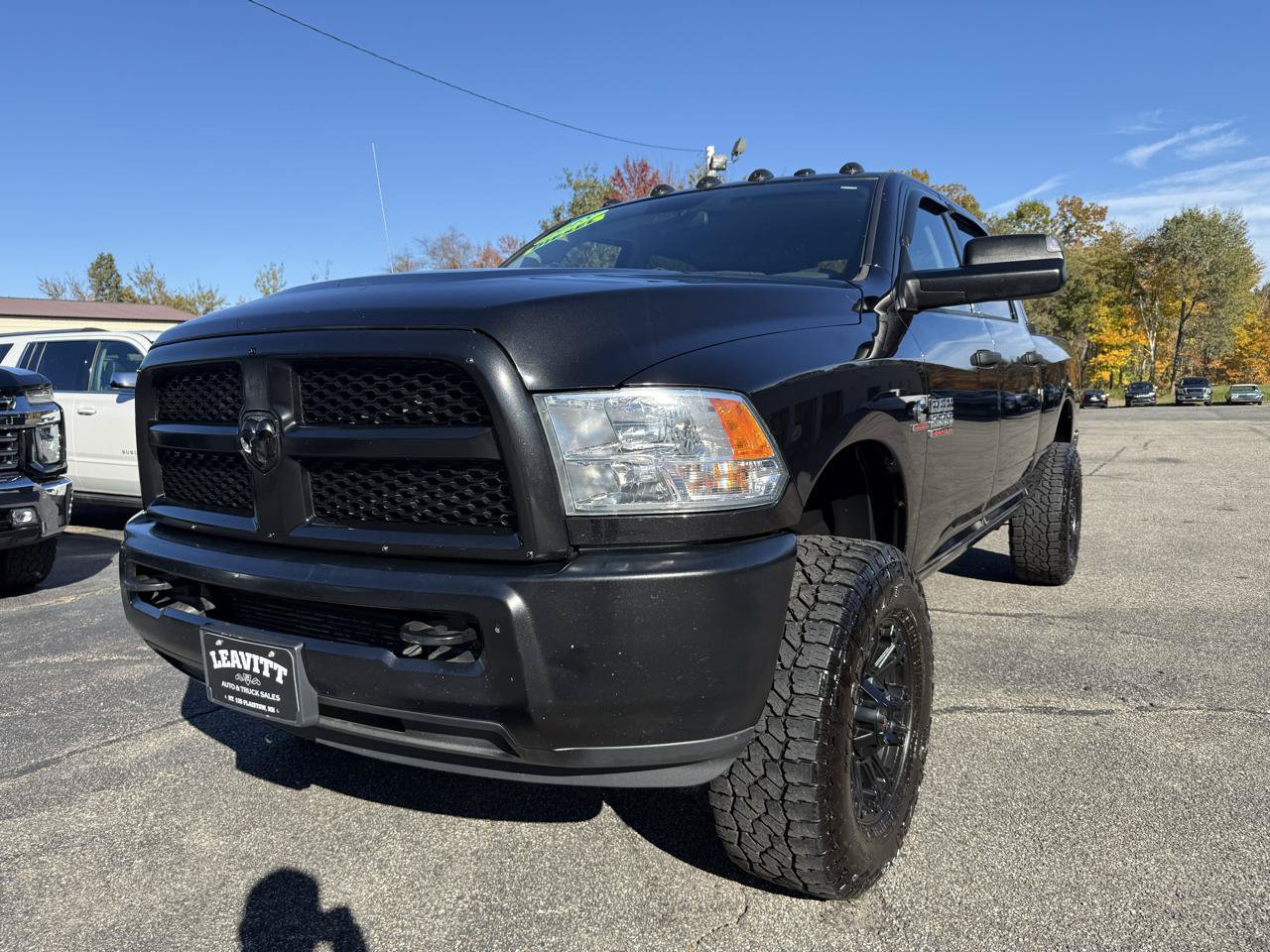 Used 2018 RAM 2500 Tradesman w/ Chrome Appearance Group AWD/4WD image 2