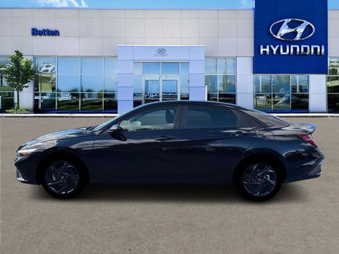 New 2026 Hyundai Elantra Sport FWD image 3