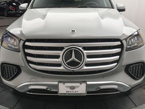 Used 2025 Mercedes-Benz GLS 450 4MATIC image 27