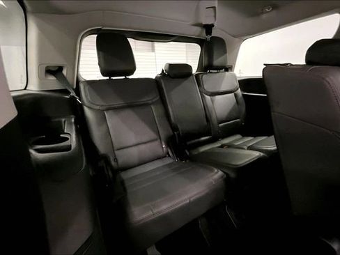 Used 2025 Ford Expedition Active AWD/4WD image 33
