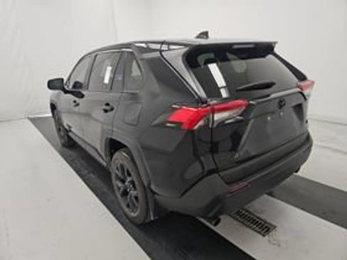Used 2024 Toyota RAV4 LE FWD image 6