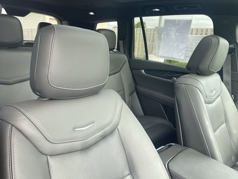 Certified 2024 Cadillac XT6 Premium Luxury w/ LPO, Floor Liner Package AWD/4WD image 45