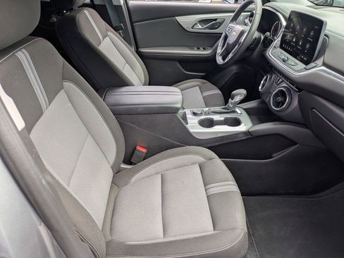 Used 2025 Chevrolet Blazer LT image 31