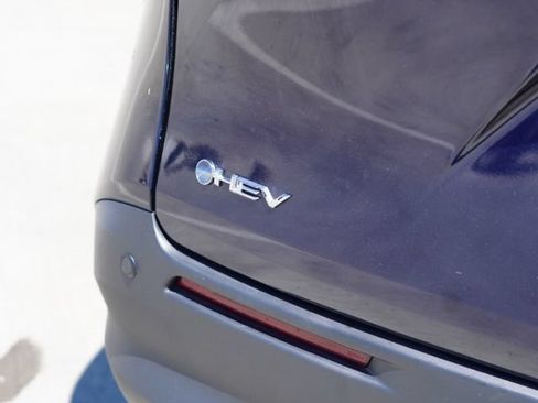 Certified 2026 Toyota Sienna XLE FWD image 10