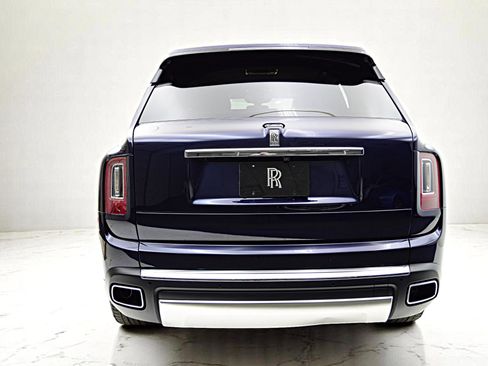 Used 2025 Rolls-Royce Cullinan image 7