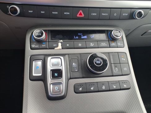 Used 2025 Hyundai Palisade SEL FWD image 24