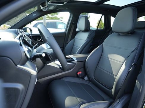 Used 2026 Mercedes-Benz GLC 300 GLC 300 image 33