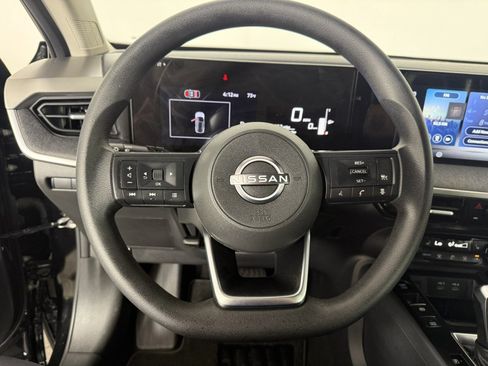 Used 2026 Nissan Kicks SV w/ Cold Weather Package FWD image 20