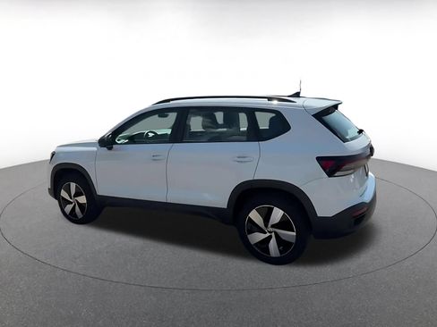Used 2026 Volkswagen Taos S AWD/4WD image 8