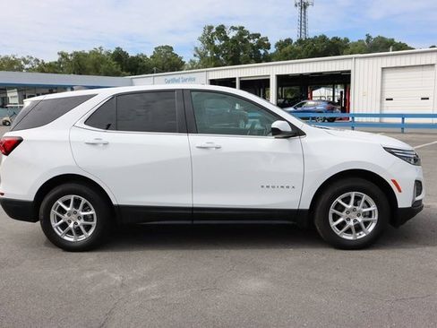 Certified 2022 Chevrolet Equinox LT image 12