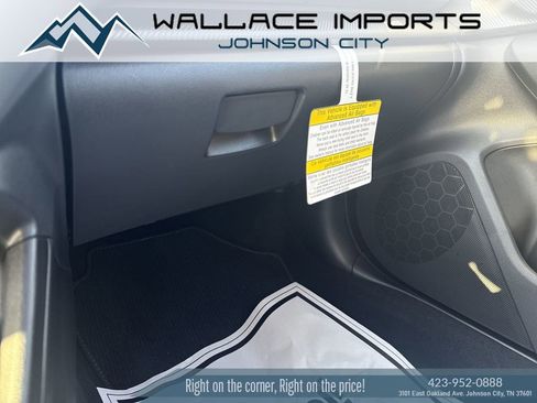 Used 2025 Subaru Crosstrek 2.0i Premium image 41