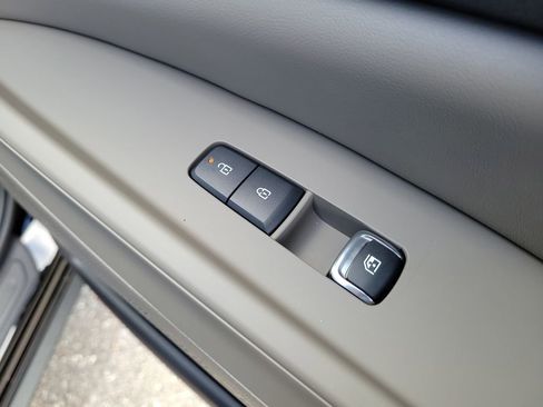 New 2026 Kia Carnival EX FWD image 11