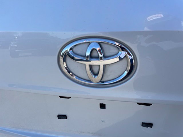 Used 2023 Toyota Highlander XLE AWD/4WD image 9