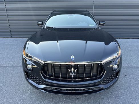 Used 2024 Maserati Levante GT Ultima image 8