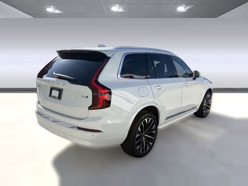 New 2026 Volvo XC90 B6 Plus w/ Protection Package Premier image 9