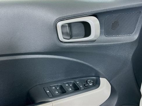 Certified 2026 Hyundai Venue SEL FWD image 22