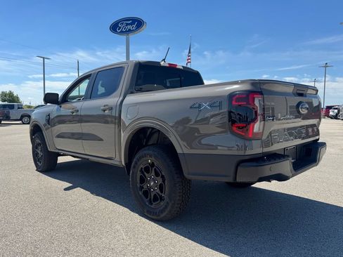 New 2026 Ford Ranger Lariat w/ Black Appearance Package AWD/4WD image 4