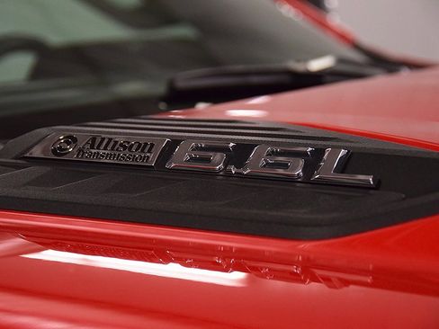 Used 2024 Chevrolet Silverado 2500 LTZ w/ LTZ Convenience Package image 12