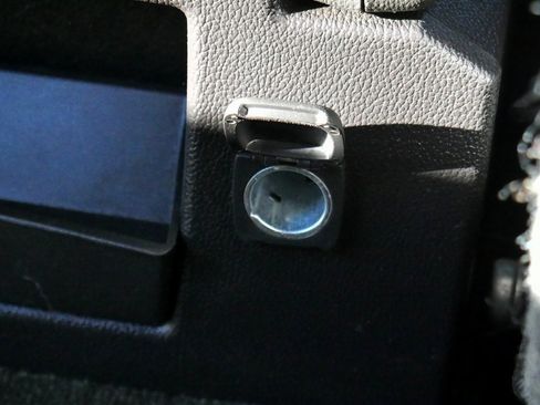 Used 2014 Chevrolet Silverado 1500 LT w/ LT Convenience Package image 17