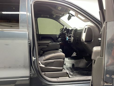 Used 2017 GMC Sierra 1500 SLE w/ SLE Value Package AWD/4WD image 19