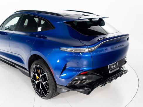 Used 2025 Aston Martin DBX 707 image 44