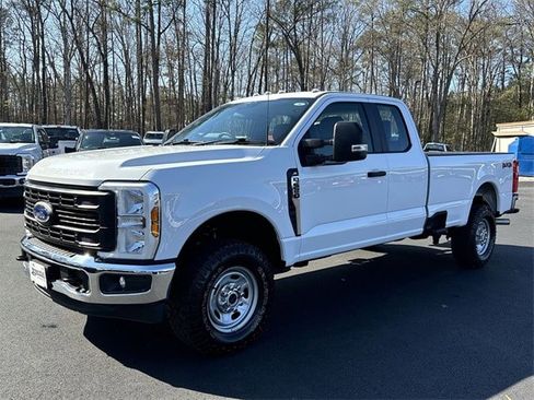 Used 2024 Ford F250 XL w/ XL Off-Road Package AWD/4WD image 1