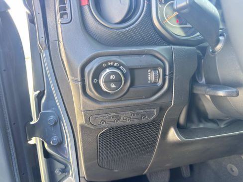 Used 2024 Jeep Gladiator Rubicon w/ Convenience Group image 20