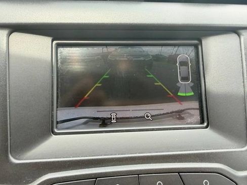 Used 2018 Ford Fusion SE FWD image 16