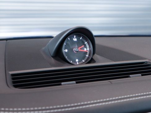 Certified 2022 Porsche Panamera image 22