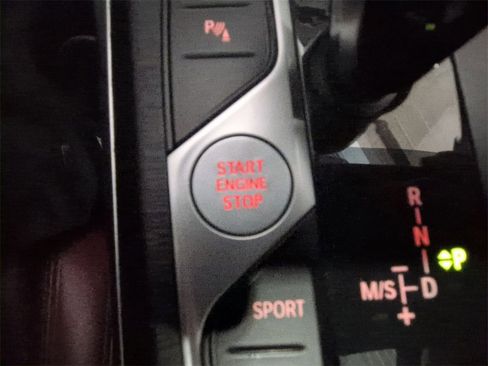 Used 2021 BMW 440i xDrive Coupe w/ Premium Package image 21