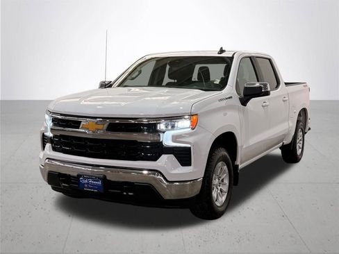 Used 2023 Chevrolet Silverado 1500 LT image 2