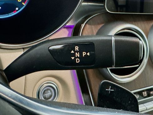 Used 2022 Mercedes-Benz GLC 300 4MATIC w/ Premium Package Lite image 24