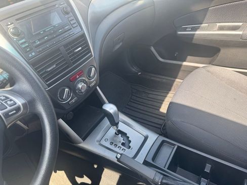 Used 2011 Subaru Forester 2.5X Premium w/ All-Weather Pkg image 15