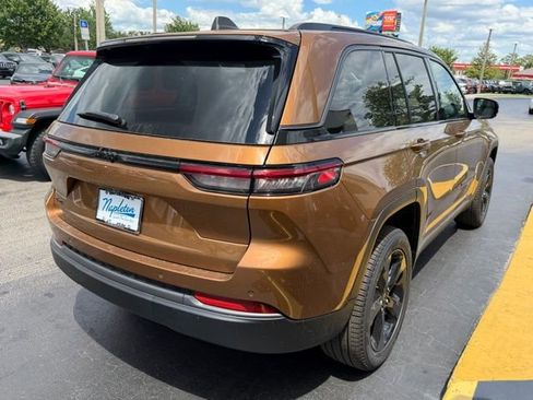 New 2026 Jeep Grand Cherokee Limited AWD/4WD image 11