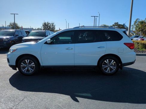 Used 2019 Nissan Pathfinder S image 8
