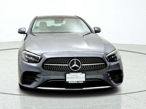 Used 2022 Mercedes-Benz E 350 4MATIC Sedan image 2