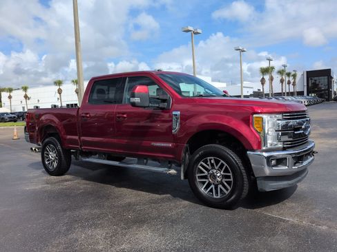 Used 2017 Ford F250 Lariat w/ FX4 Off-Road Package AWD/4WD image 2