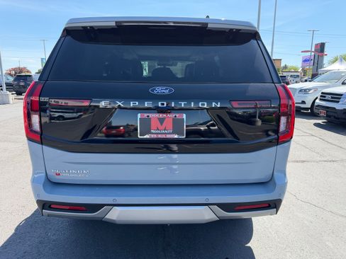 New 2026 Ford Expedition Platinum w/ Driver's Package AWD/4WD image 4