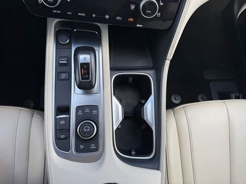 Certified 2024 INFINITI QX60 Luxe image 2