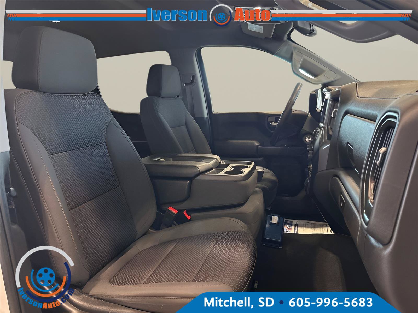 Used 2021 Chevrolet Silverado 1500 Custom AWD/4WD image 34