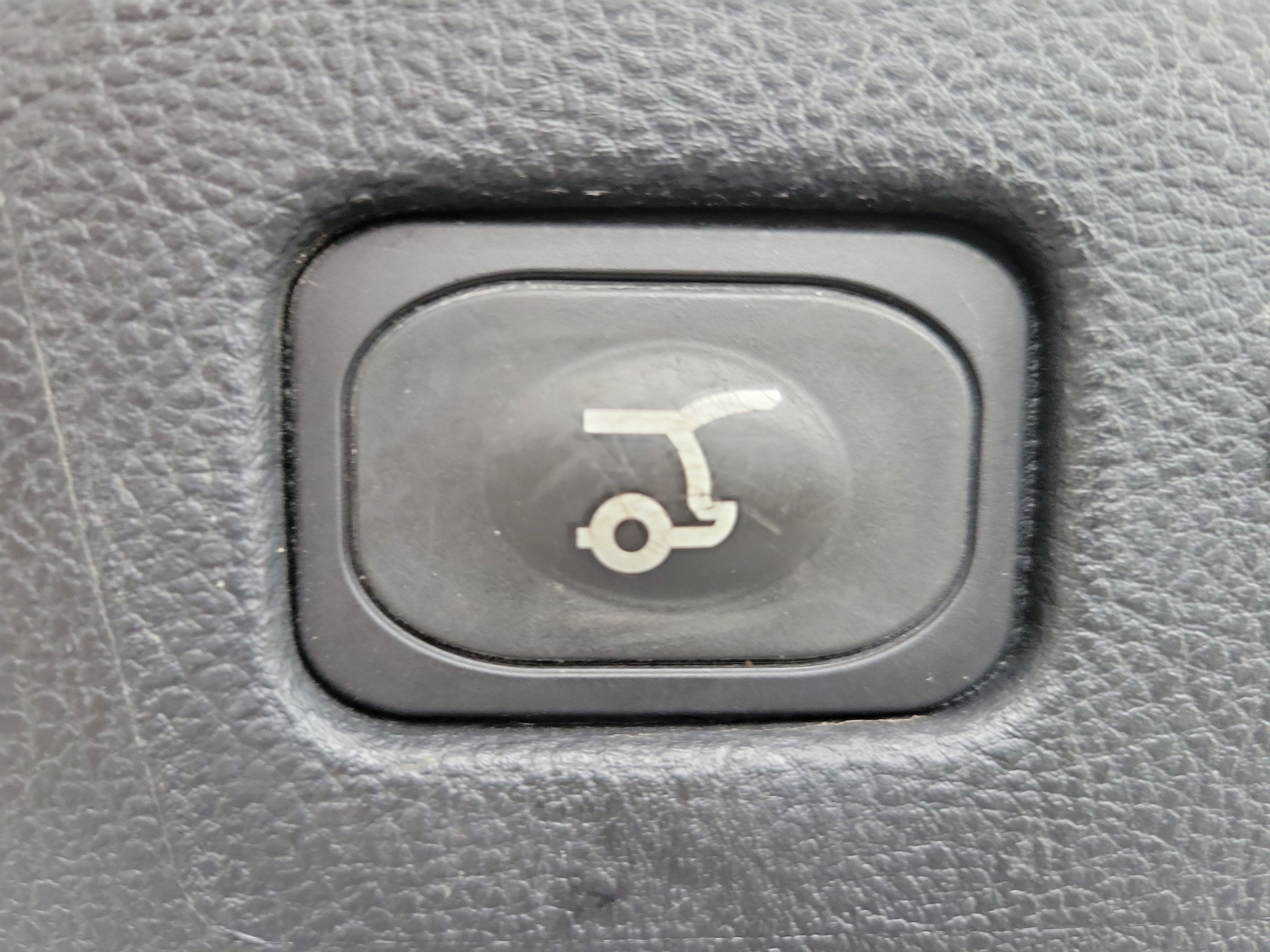 Used 2024 Ford Edge SEL w/ Convenience Package AWD/4WD image 9